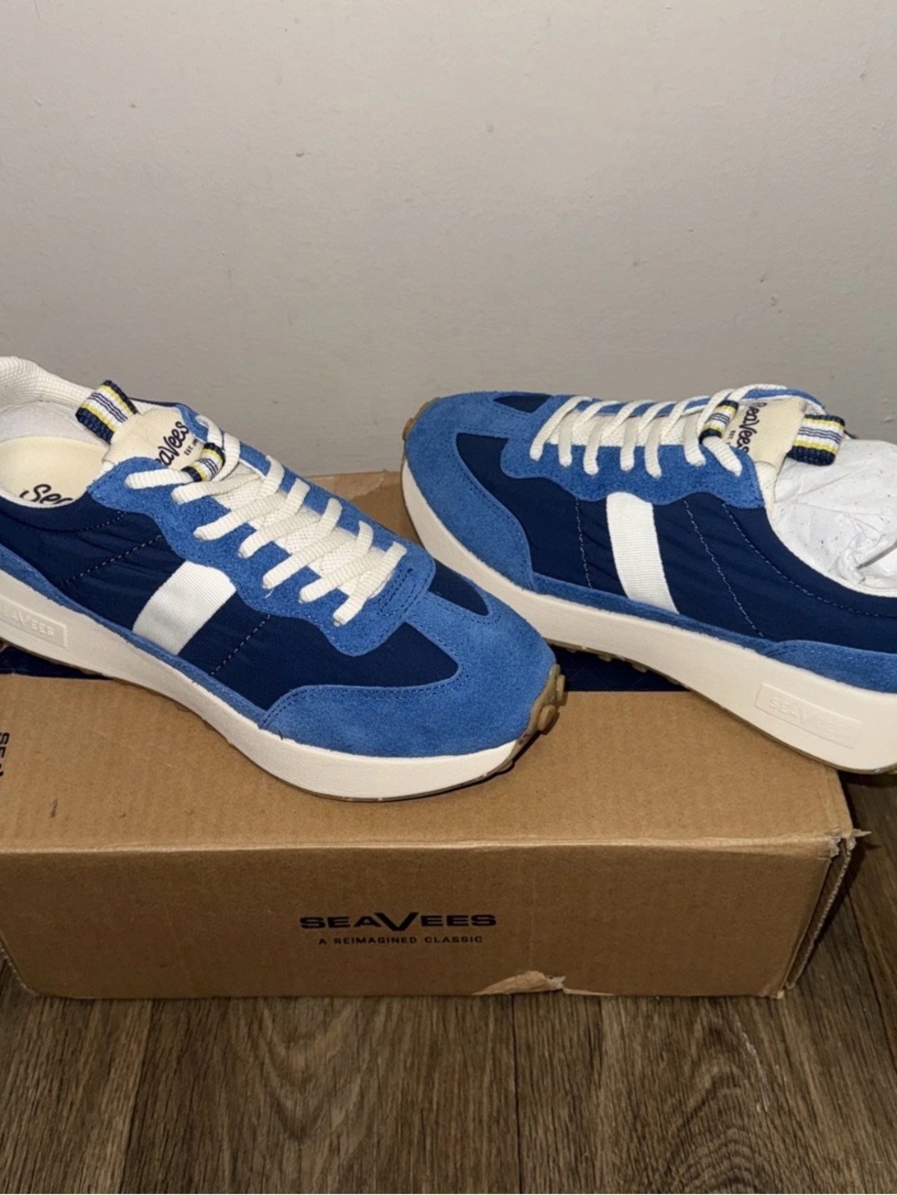SeaVees Blue & White Suede Acorn trainers size 10 women - Picture 2 of 7